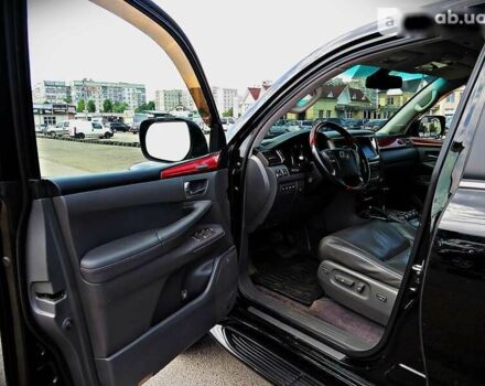 Лексус ЛХ, объемом двигателя 0 л и пробегом 262 тыс. км за 32500 $, фото 7 на Automoto.ua