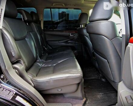 Лексус ЛХ, объемом двигателя 0 л и пробегом 262 тыс. км за 32500 $, фото 11 на Automoto.ua
