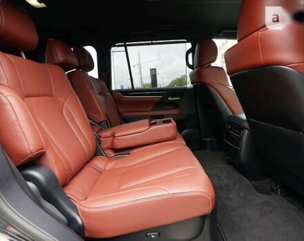 Лексус ЛХ, объемом двигателя 4.5 л и пробегом 44 тыс. км за 88690 $, фото 6 на Automoto.ua