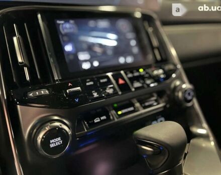 Лексус ЛХ, объемом двигателя 3.3 л и пробегом 1 тыс. км за 133500 $, фото 26 на Automoto.ua