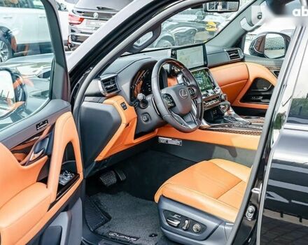 Лексус ЛХ, объемом двигателя 0 л и пробегом 1 тыс. км за 167000 $, фото 17 на Automoto.ua