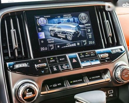 Лексус ЛХ, объемом двигателя 0 л и пробегом 1 тыс. км за 167000 $, фото 21 на Automoto.ua