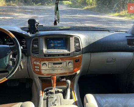 Лексус ЛХ, объемом двигателя 4.66 л и пробегом 420 тыс. км за 12700 $, фото 8 на Automoto.ua