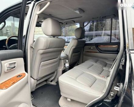 Лексус ЛХ, объемом двигателя 0 л и пробегом 345 тыс. км за 21000 $, фото 25 на Automoto.ua