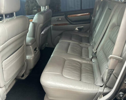 Лексус ЛХ, объемом двигателя 0 л и пробегом 310 тыс. км за 13500 $, фото 22 на Automoto.ua