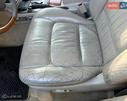 Лексус ЛХ, об'ємом двигуна 4.7 л та пробігом 270 тис. км за 16800 $, фото 9 на Automoto.ua
