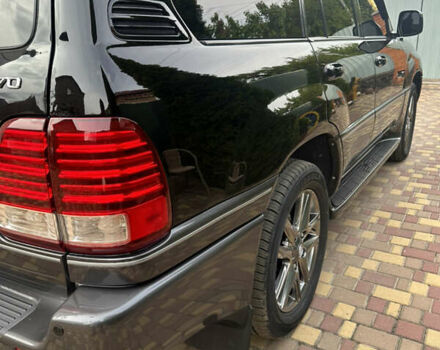 Лексус ЛХ, объемом двигателя 0 л и пробегом 310 тыс. км за 13500 $, фото 1 на Automoto.ua