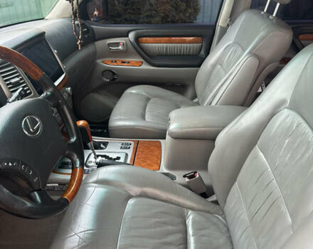 Лексус ЛХ, объемом двигателя 0 л и пробегом 310 тыс. км за 13500 $, фото 15 на Automoto.ua