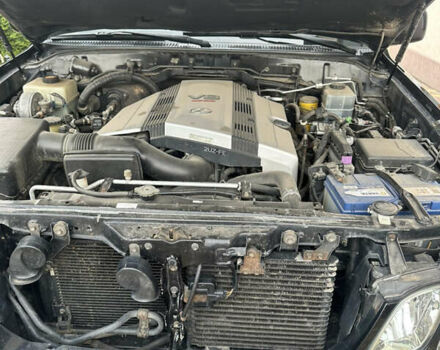 Лексус ЛХ, объемом двигателя 0 л и пробегом 310 тыс. км за 13500 $, фото 4 на Automoto.ua