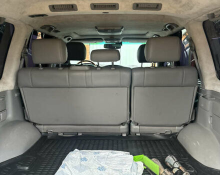 Лексус ЛХ, объемом двигателя 0 л и пробегом 310 тыс. км за 13500 $, фото 32 на Automoto.ua