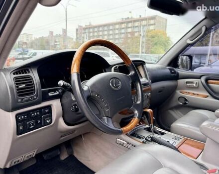 Лексус ЛХ, объемом двигателя 0 л и пробегом 345 тыс. км за 21000 $, фото 12 на Automoto.ua