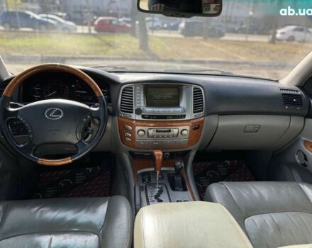 Лексус ЛХ, объемом двигателя 0 л и пробегом 495 тыс. км за 10800 $, фото 27 на Automoto.ua
