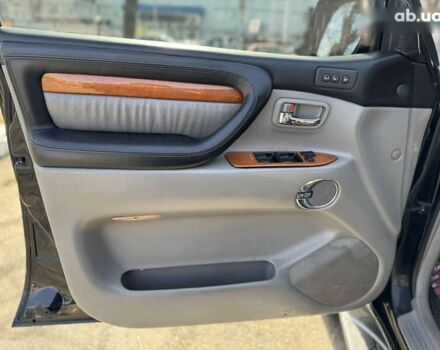 Лексус ЛХ, объемом двигателя 0 л и пробегом 495 тыс. км за 12800 $, фото 25 на Automoto.ua