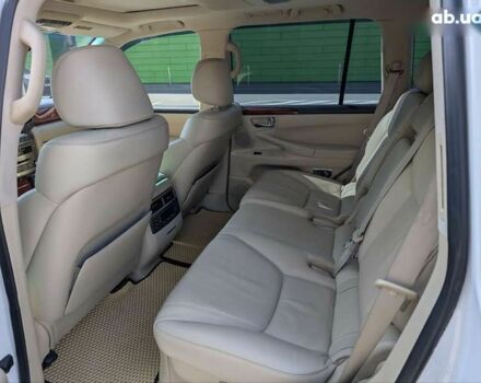 Лексус ЛХ, объемом двигателя 0 л и пробегом 264 тыс. км за 23700 $, фото 21 на Automoto.ua