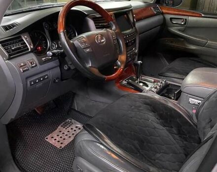 Лексус ЛХ, об'ємом двигуна 5.7 л та пробігом 214 тис. км за 22500 $, фото 7 на Automoto.ua