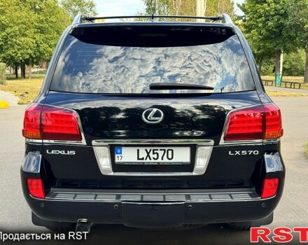 Лексус ЛХ, объемом двигателя 5.7 л и пробегом 300 тыс. км за 23999 $, фото 2 на Automoto.ua