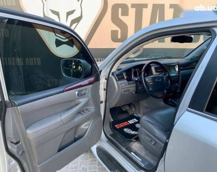 Лексус ЛХ, объемом двигателя 0 л и пробегом 300 тыс. км за 20500 $, фото 14 на Automoto.ua