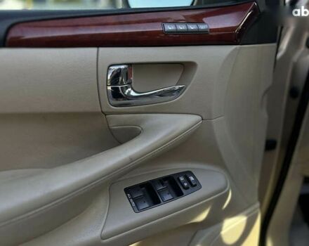 Лексус ЛХ, объемом двигателя 0 л и пробегом 359 тыс. км за 23500 $, фото 15 на Automoto.ua