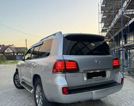 Лексус ЛХ, объемом двигателя 5.66 л и пробегом 250 тыс. км за 20999 $, фото 2 на Automoto.ua