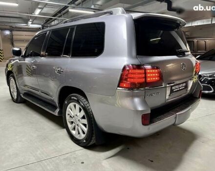 Лексус ЛХ, объемом двигателя 0 л и пробегом 351 тыс. км за 23000 $, фото 7 на Automoto.ua