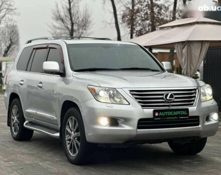 Лексус ЛХ, объемом двигателя 0 л и пробегом 259 тыс. км за 21990 $, фото 3 на Automoto.ua
