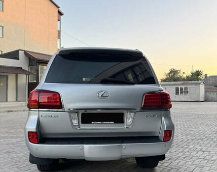 Лексус ЛХ, объемом двигателя 5.66 л и пробегом 250 тыс. км за 20999 $, фото 1 на Automoto.ua