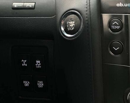 Лексус ЛХ, объемом двигателя 0 л и пробегом 259 тыс. км за 21990 $, фото 28 на Automoto.ua