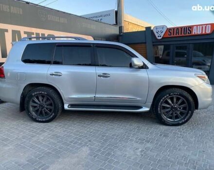 Лексус ЛХ, объемом двигателя 0 л и пробегом 300 тыс. км за 20500 $, фото 4 на Automoto.ua