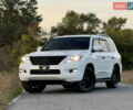 Лексус ЛХ, объемом двигателя 0 л и пробегом 300 тыс. км за 19900 $, фото 1 на Automoto.ua