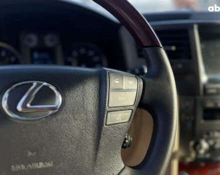 Лексус ЛХ, объемом двигателя 0 л и пробегом 359 тыс. км за 23500 $, фото 26 на Automoto.ua