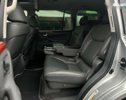Лексус ЛХ, объемом двигателя 0 л и пробегом 259 тыс. км за 21990 $, фото 17 на Automoto.ua