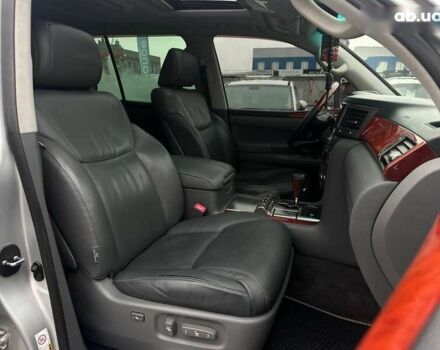 Лексус ЛХ, объемом двигателя 0 л и пробегом 259 тыс. км за 21990 $, фото 13 на Automoto.ua