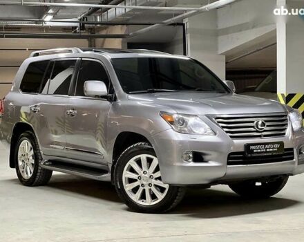 Лексус ЛХ, объемом двигателя 0 л и пробегом 351 тыс. км за 23000 $, фото 2 на Automoto.ua