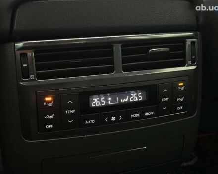 Лексус ЛХ, объемом двигателя 0 л и пробегом 259 тыс. км за 21990 $, фото 19 на Automoto.ua