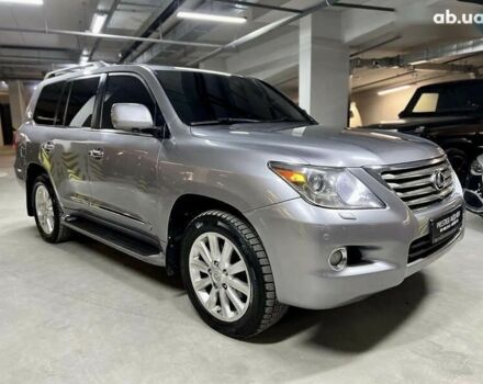 Лексус ЛХ, объемом двигателя 0 л и пробегом 351 тыс. км за 23000 $, фото 3 на Automoto.ua
