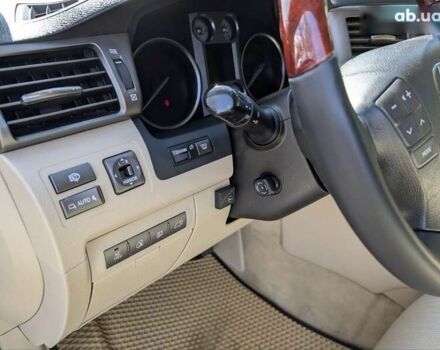 Лексус ЛХ, объемом двигателя 0 л и пробегом 264 тыс. км за 23700 $, фото 14 на Automoto.ua
