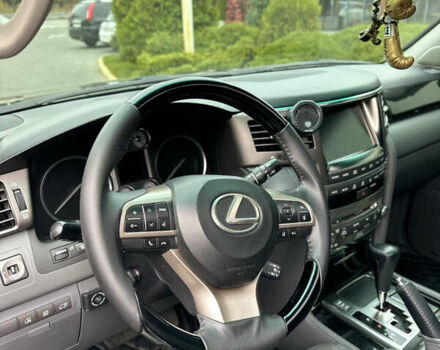 Лексус ЛХ, объемом двигателя 5.66 л и пробегом 218 тыс. км за 24499 $, фото 12 на Automoto.ua