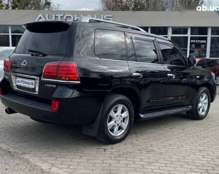Лексус ЛХ, объемом двигателя 0 л и пробегом 310 тыс. км за 27900 $, фото 7 на Automoto.ua