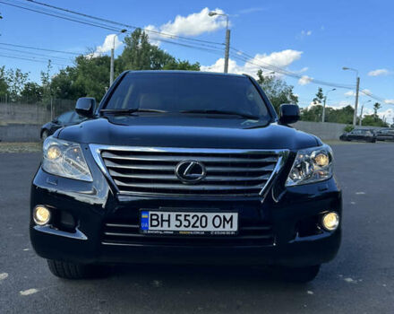 Лексус ЛХ, объемом двигателя 5.46 л и пробегом 150 тыс. км за 31000 $, фото 4 на Automoto.ua