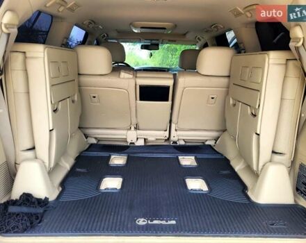 Лексус ЛХ, объемом двигателя 5.66 л и пробегом 260 тыс. км за 31800 $, фото 7 на Automoto.ua