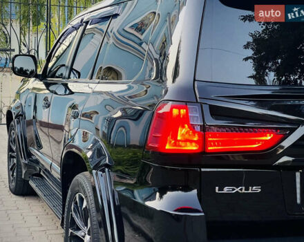 Лексус ЛХ, об'ємом двигуна 0 л та пробігом 270 тис. км за 31000 $, фото 14 на Automoto.ua