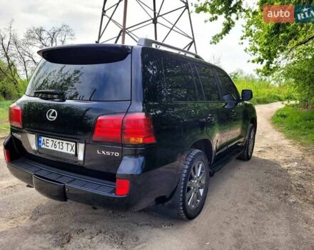 Лексус ЛХ, объемом двигателя 5.66 л и пробегом 260 тыс. км за 31800 $, фото 2 на Automoto.ua