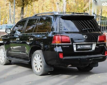 Лексус ЛХ, объемом двигателя 0 л и пробегом 263 тыс. км за 26500 $, фото 5 на Automoto.ua