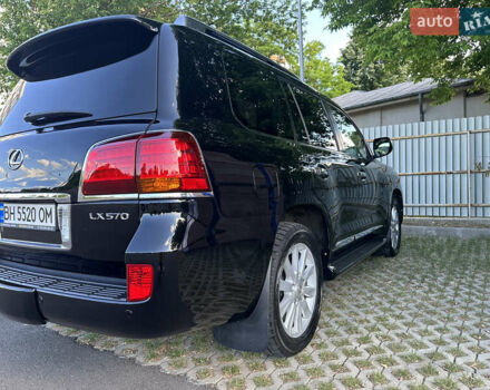 Лексус ЛХ, объемом двигателя 5.46 л и пробегом 150 тыс. км за 31000 $, фото 15 на Automoto.ua