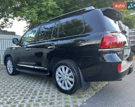 Лексус ЛХ, объемом двигателя 5.46 л и пробегом 150 тыс. км за 31000 $, фото 19 на Automoto.ua