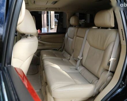 Лексус ЛХ, объемом двигателя 0 л и пробегом 263 тыс. км за 26500 $, фото 7 на Automoto.ua