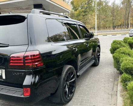 Лексус ЛХ, объемом двигателя 5.66 л и пробегом 218 тыс. км за 24499 $, фото 3 на Automoto.ua