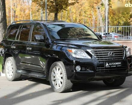 Лексус ЛХ, объемом двигателя 0 л и пробегом 263 тыс. км за 26500 $, фото 2 на Automoto.ua