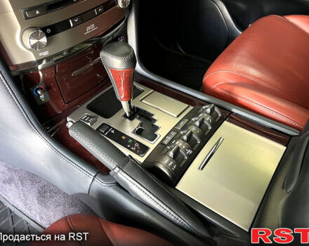 Лексус ЛХ, объемом двигателя 5.7 л и пробегом 197 тыс. км за 38500 $, фото 9 на Automoto.ua