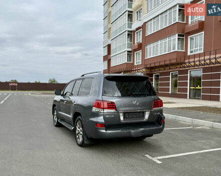 Лексус ЛХ, объемом двигателя 0 л и пробегом 240 тыс. км за 36000 $, фото 9 на Automoto.ua